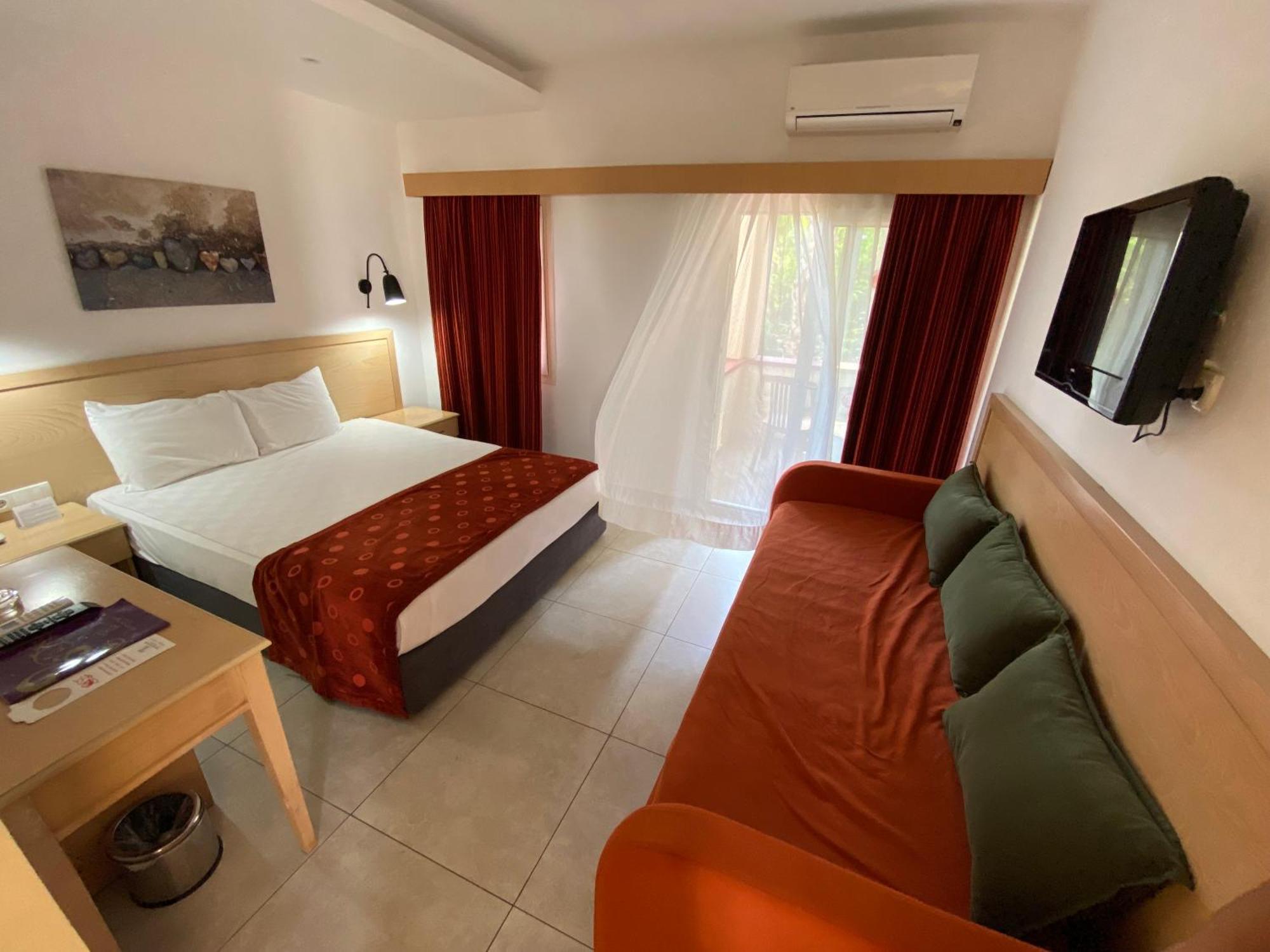 Queen'S Park Goynuk Hotel ケメル 部屋 写真